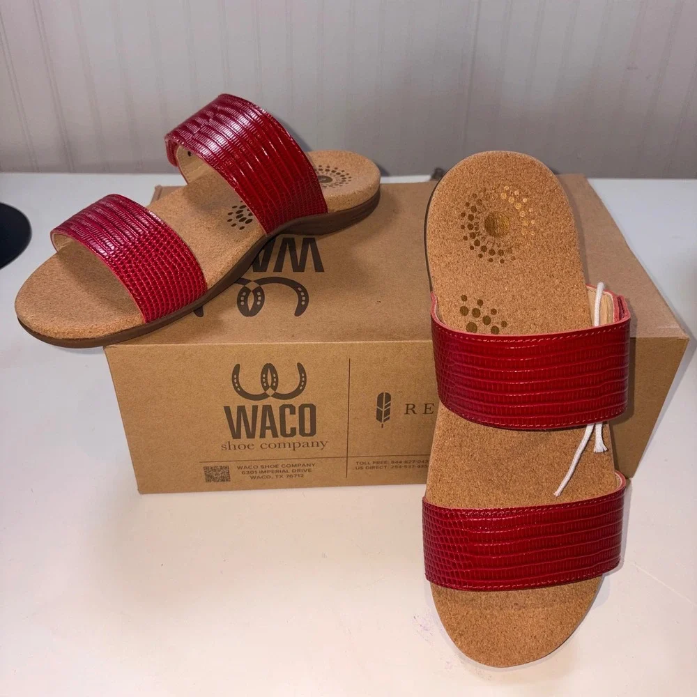 Revitalign Sullivan Slide Sandals 8.5 Red Snake Print Leather Orthotic Comfort